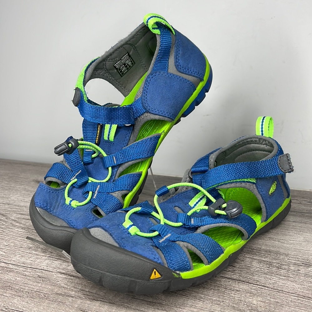 Keen Seacamp II Cnx Sandals big boys size 6 - Picture 1 of 7